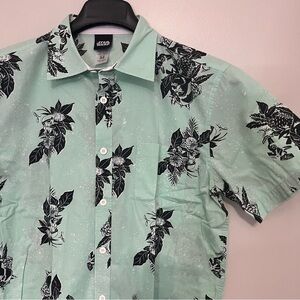 🌺🌴 Star Wars Mint Floral Tropical Stormtrooper Button-Down Shirt (M)